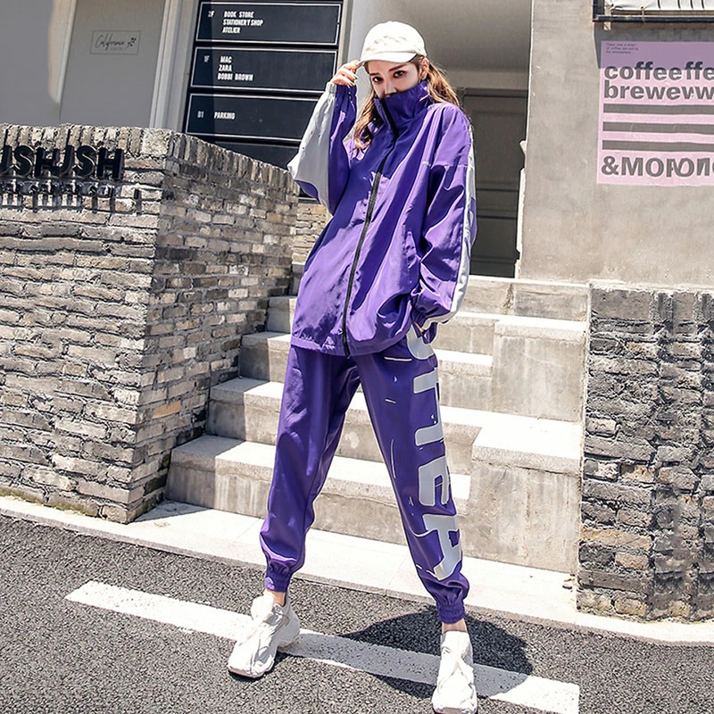 Ir 2021. sieviešu Sporta Kostīmi, Mīksti Ikdienas Jaka un Sporta PantsTwo gabals hip hop melna/violeta streetwear skriešanas Tērps pavasara TZ41