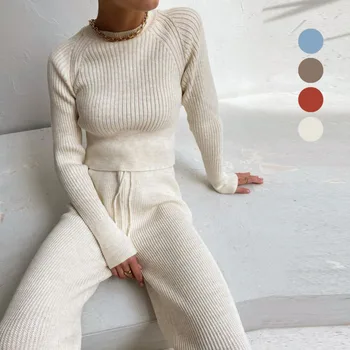 Ir 2021. Sieviešu Trikotāžas Džemperis tīrtoņa Krāsu Apaļu Kakla garām Piedurknēm Apģērbs Y2K Gadījuma Svītrainu Uzvalku Silts Divas Gabals Komplekti Tracksuit