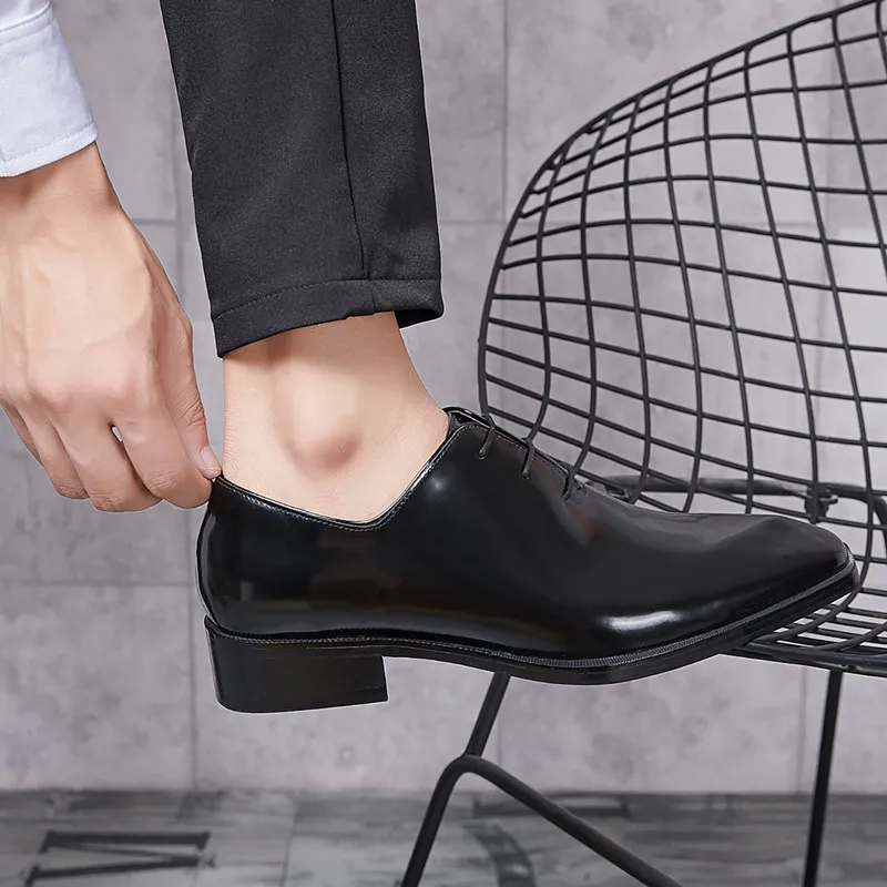 Ādas kurpes cilvēks, biznesa uzvalks vasaras elpojošs mežģīnes-up korejas modes Britu ģeometriskā pirksta ādas ikdienas apavi vīrietis