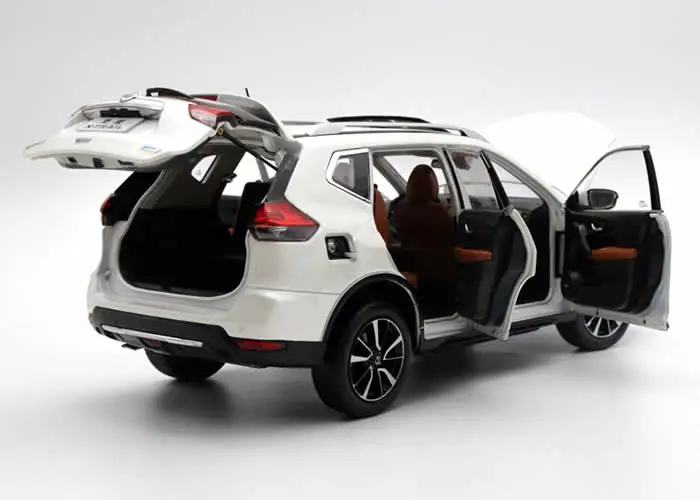 1:18 Lējumiem Modelis Nissan X-trail Negodīgi 2018 Balts SUV Sakausējuma Rotaļu Auto Miniatūras Kolekcija Dāvanas Karstā Pārdošanas Xtrail X Taka